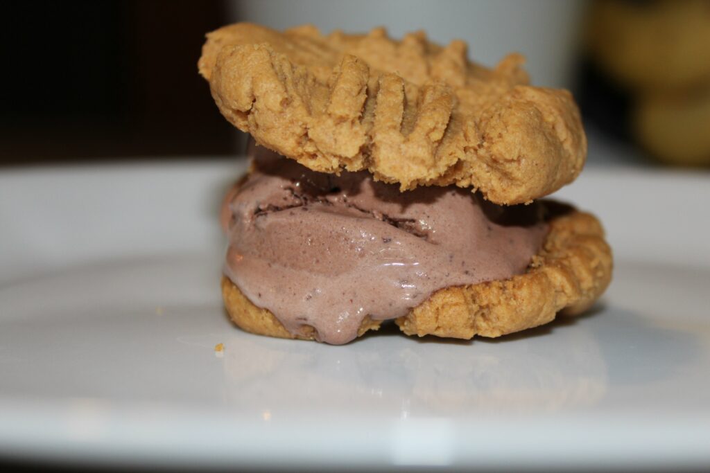 hot day? 02ice cream sandwiches are on the way!